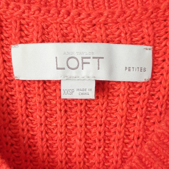 Ann Taylor Loft Rib Knit Sleeveless  Sweater Vest - Picture 3 of 4